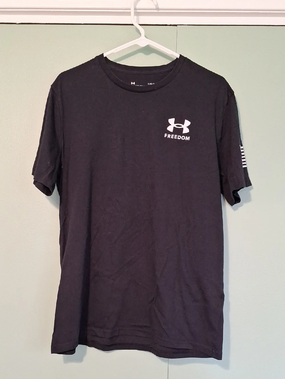 Under Armour Mens Loose Fit Short Sleeve Shirt Lot (5) Size Medium - Picture 8 of 14